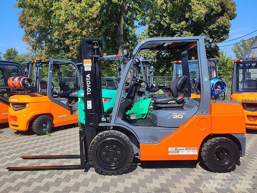 Toyota 02-8FGF30 Carrelli elevatori GPL