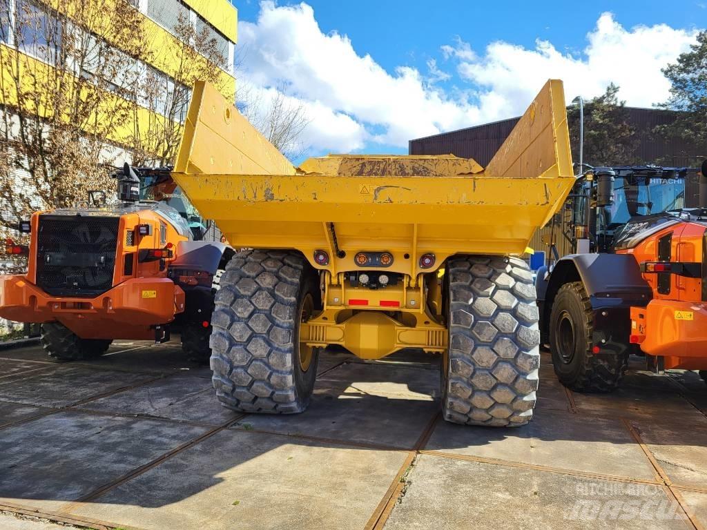 Bell B30E 4x4 Dumpers articolati