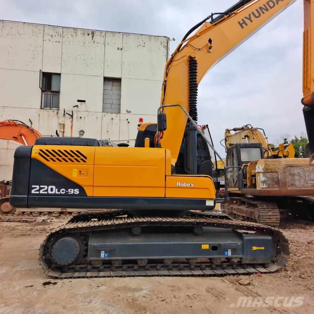 Hyundai 220LC-9T Escavatori cingolati