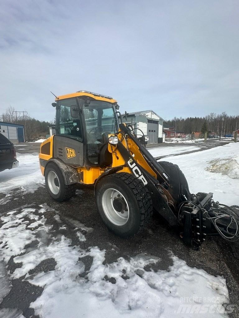 JCB 406 Pale gommate