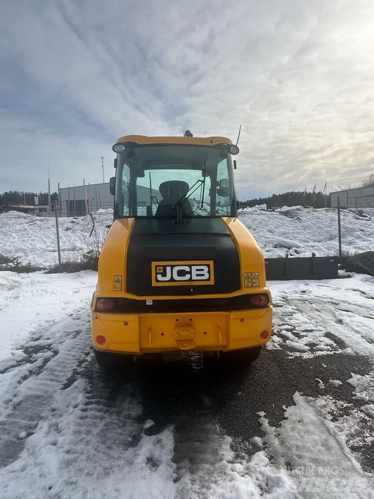 JCB 406 Pale gommate