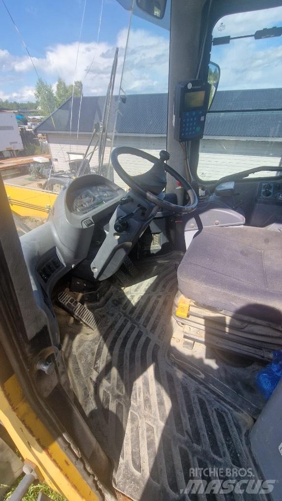 Komatsu WA 380 Pale gommate