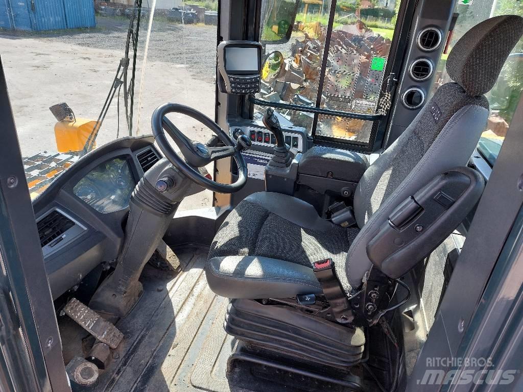 Hyundai HL 960 Pale gommate