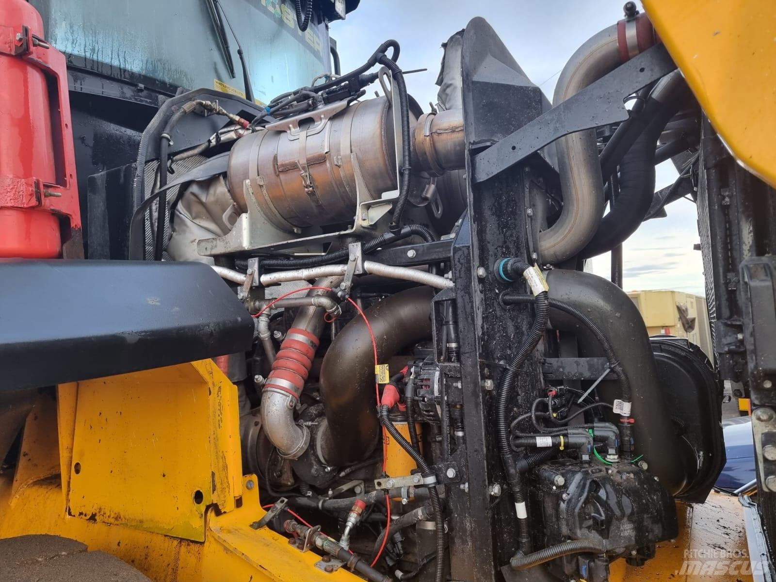 JCB 437 Hi-Tip Pale gommate