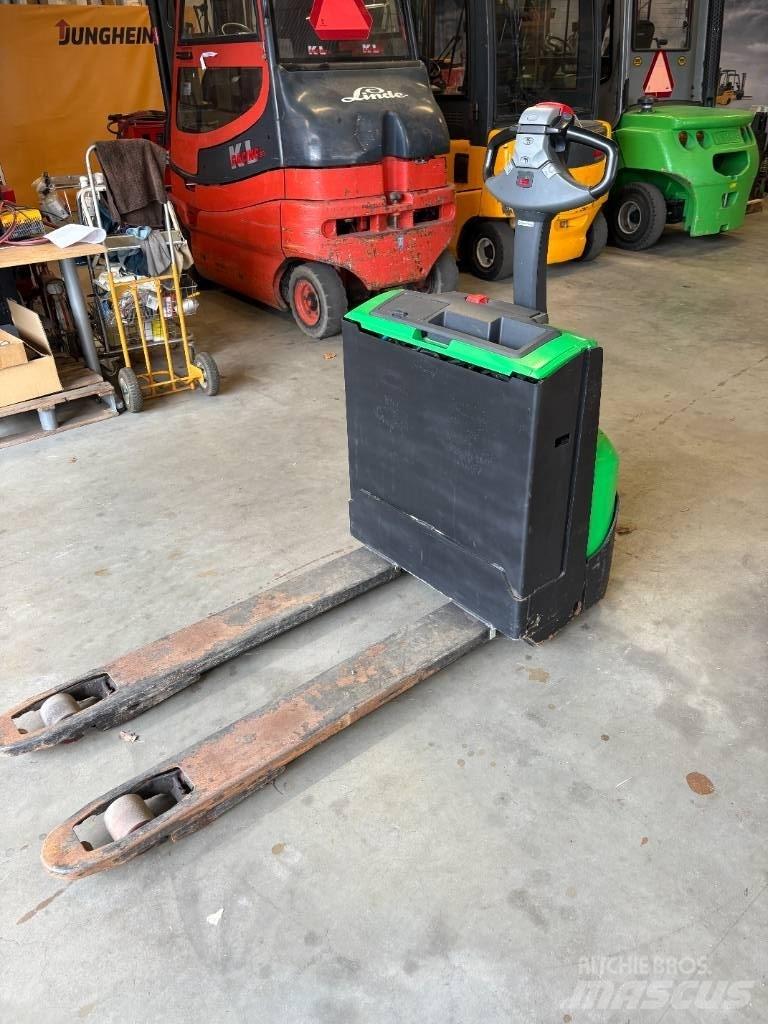 Cesab P 214 Transpallet manuale