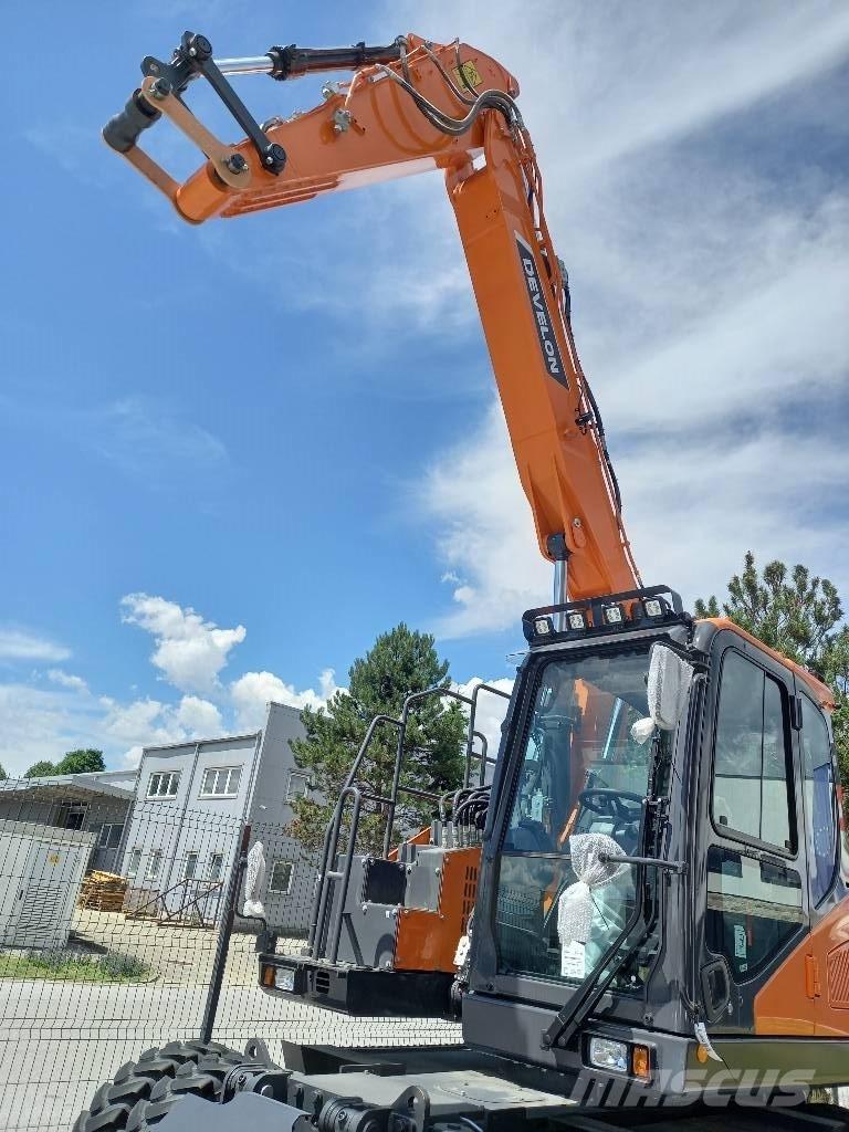 Doosan DX165WR-7K Escavatori gommati
