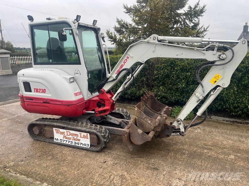 Takeuchi TB 230 Miniescavatori