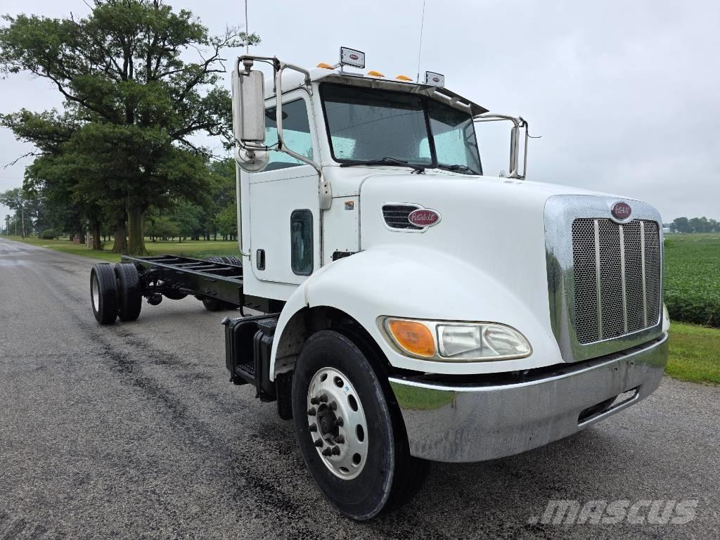 Peterbilt 335 Autocabinati