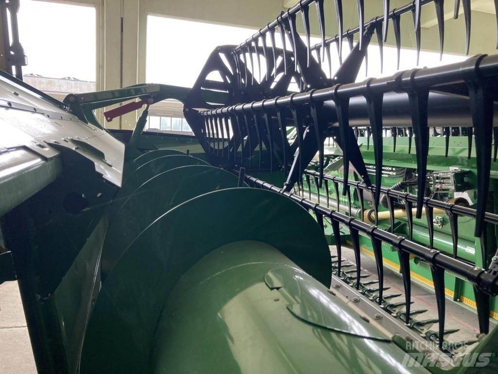John Deere 722X Decespugliatrici e trinciatrici idrauliche