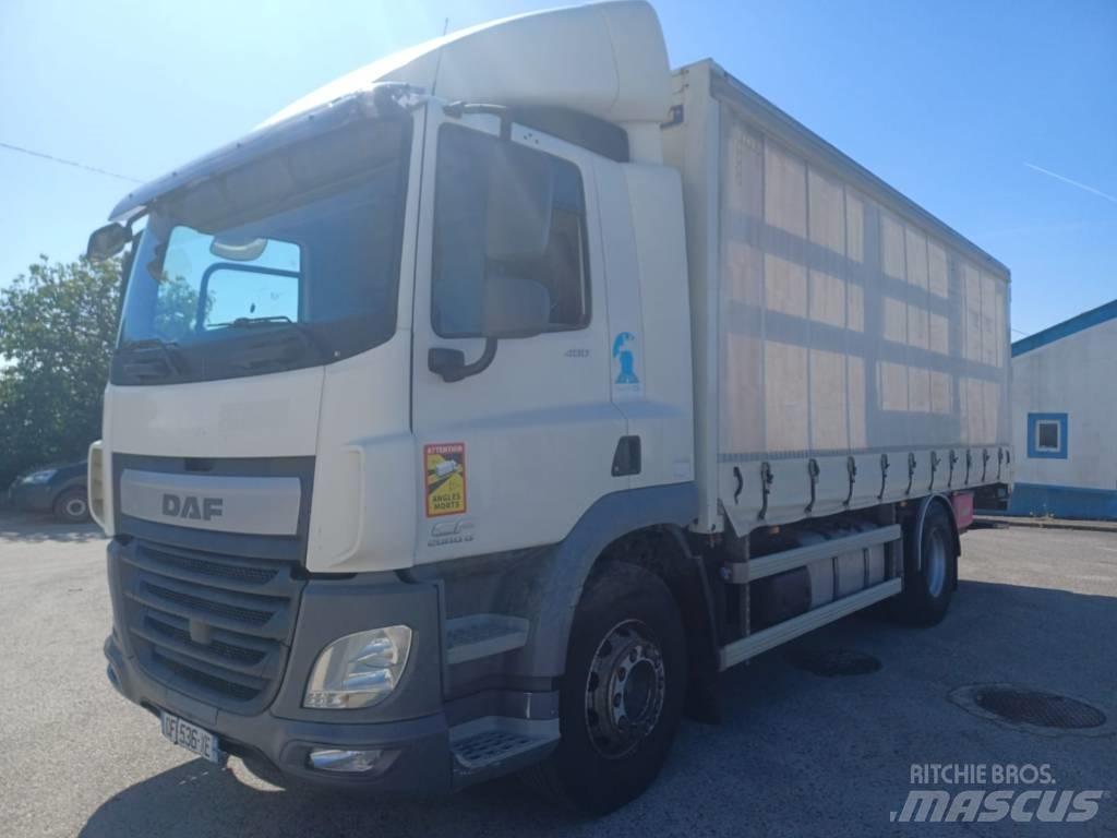 DAF CF 400 Motrici centinate