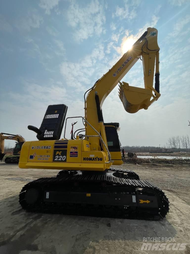 Komatsu PC220-8 Escavatori cingolati