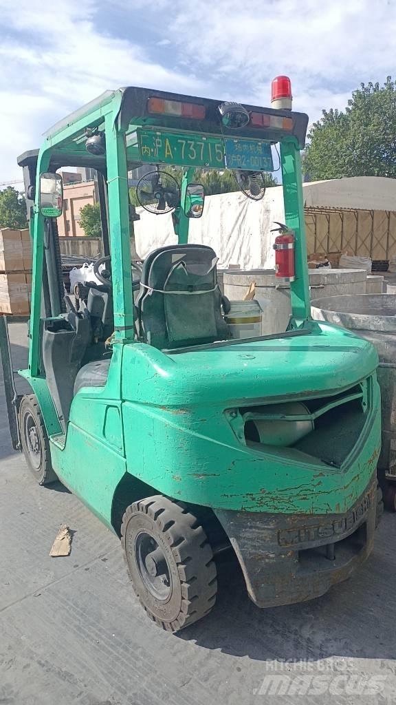 Mitsubishi FD 25 Carrelli elevatori diesel