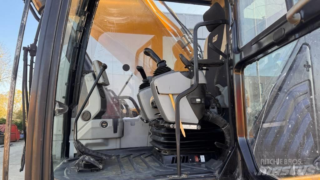 CAT 352 F Escavatori cingolati