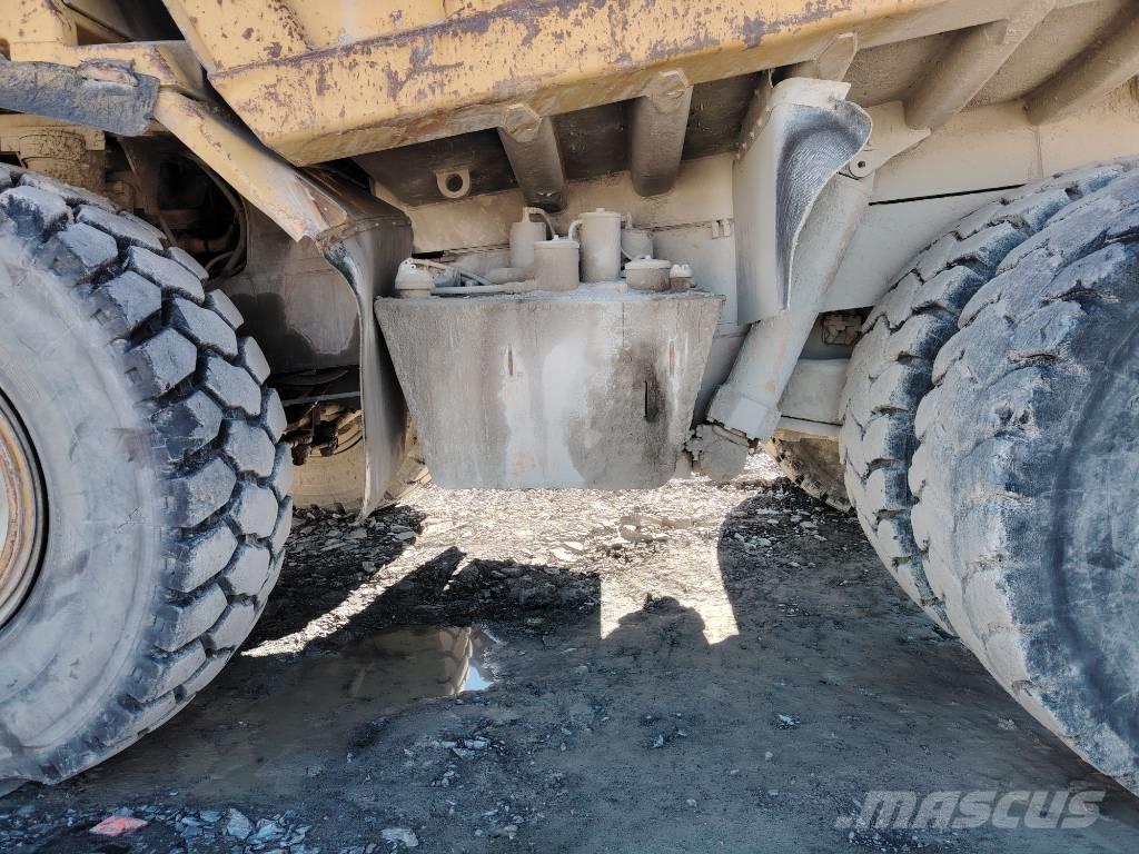 CAT 773 B Dumper a telaio rigido