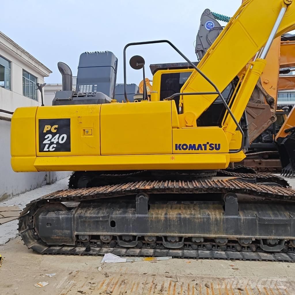 Komatsu PC240LC-8 Escavatori cingolati