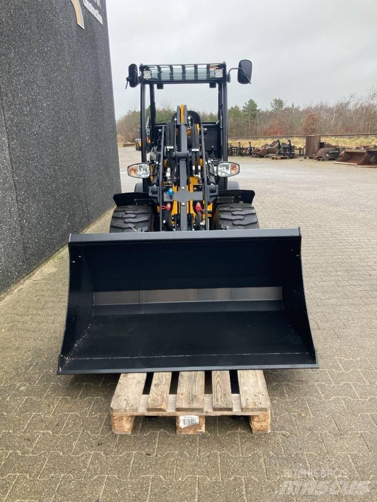JCB 403 - Fabriksny Mini pale