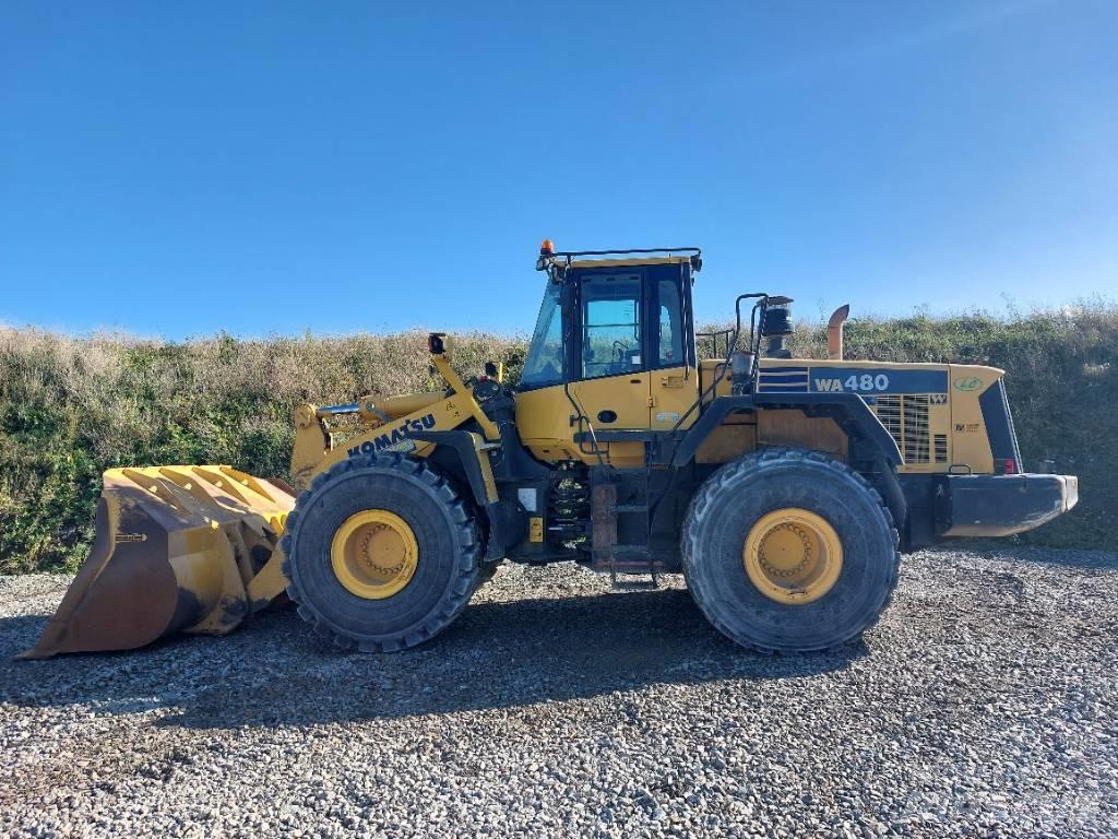 Komatsu WA480-6 Pale gommate