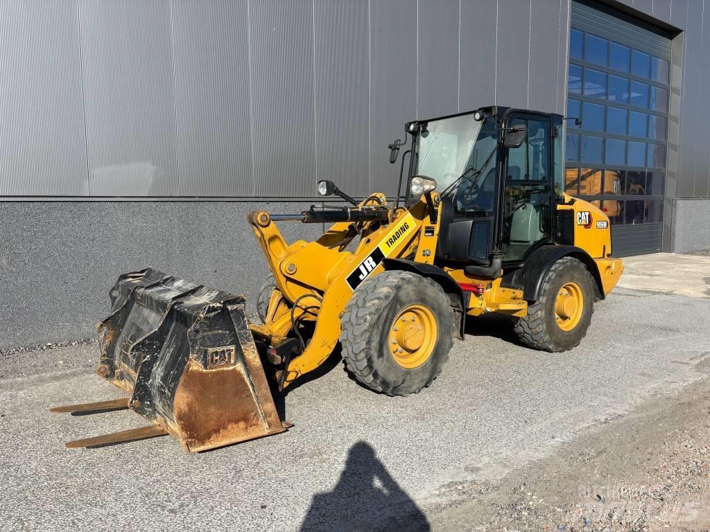 CAT 906 M Pale gommate