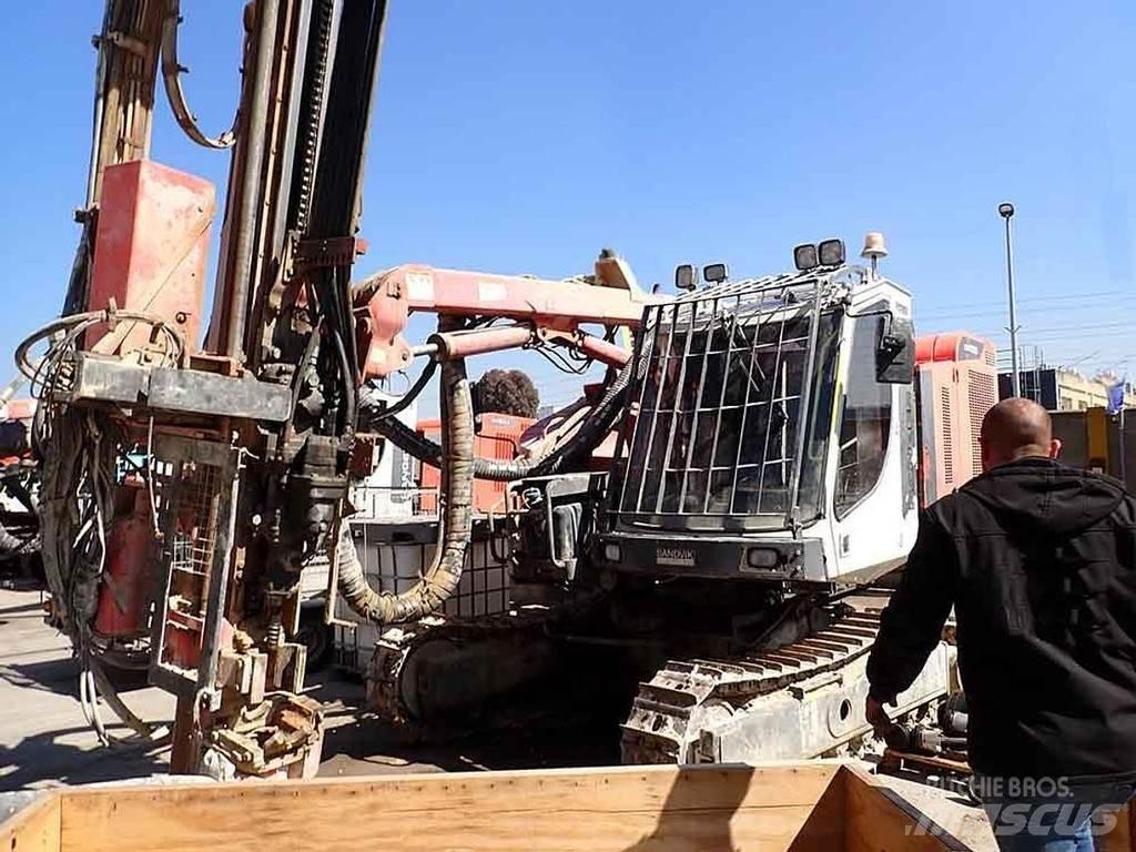 Sandvik DX800 Perforatrici di superficie