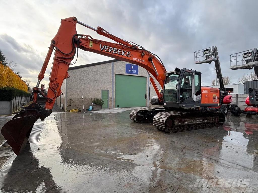 Hitachi ZX210LC-3 Escavatori cingolati