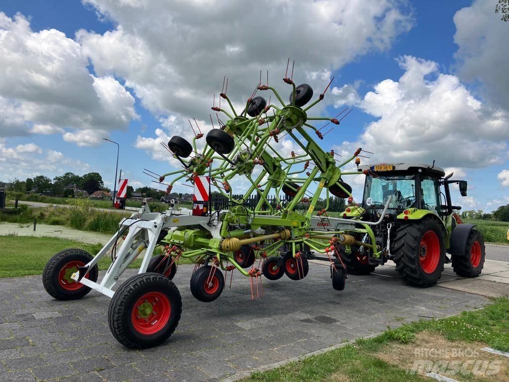 CLAAS Volto 1300 T Ranghinatori
