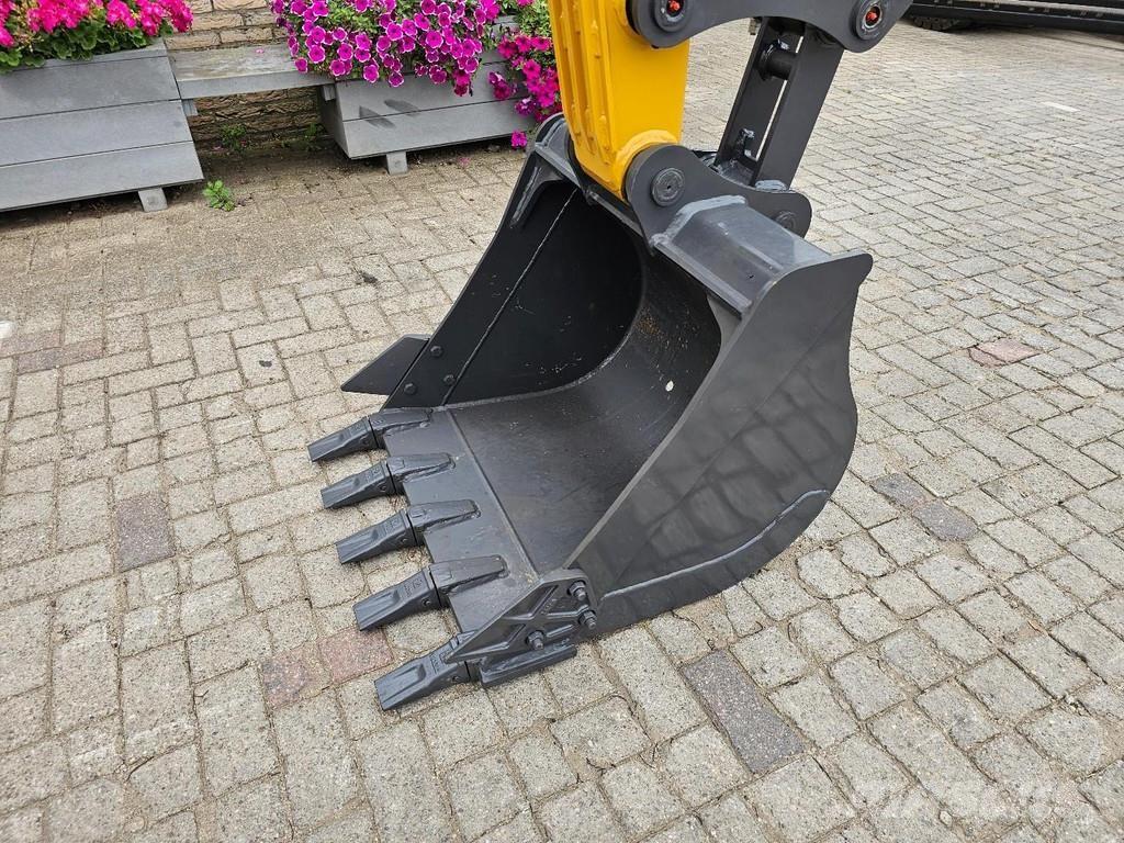 XCMG XE60GA Miniescavatori