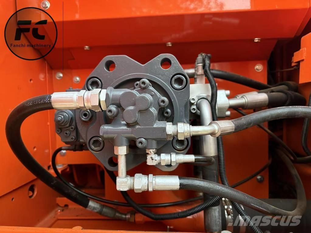 Doosan DX 225 LC Escavatori cingolati