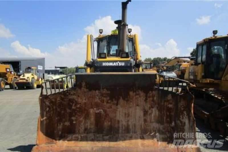 Komatsu D65 EX-16 Dozer cingolati