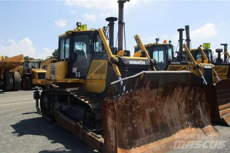 Komatsu D65 EX-16 Dozer cingolati