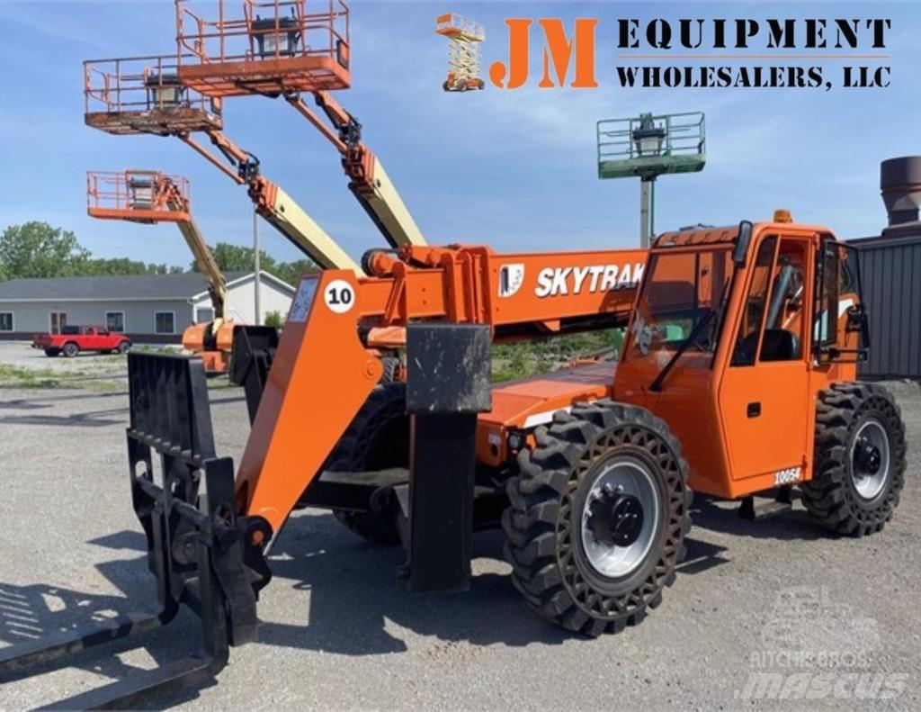 SkyTrak 10054 Sollevatori telescopici