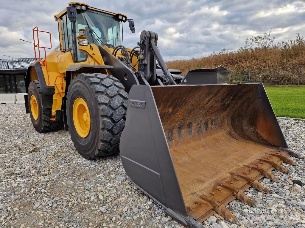 Volvo L 150 H Pale gommate