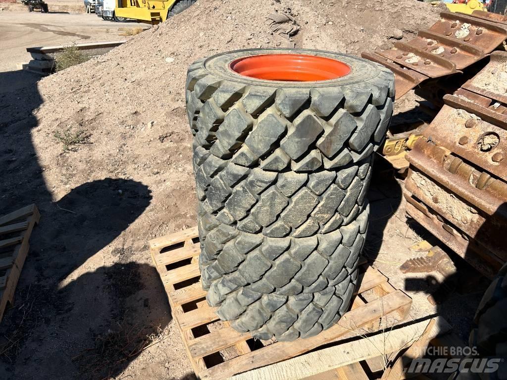 Bobcat 10x16.5 Tires Pneumatici, ruote e cerchioni