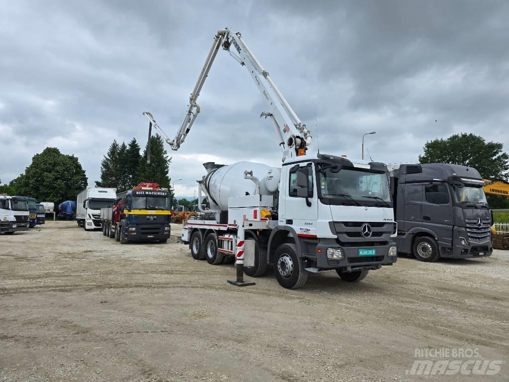 Mercedes-Benz 3244 Betoniere