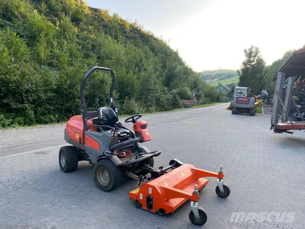 Husqvarna P 525 D Trattorini tagliaerba