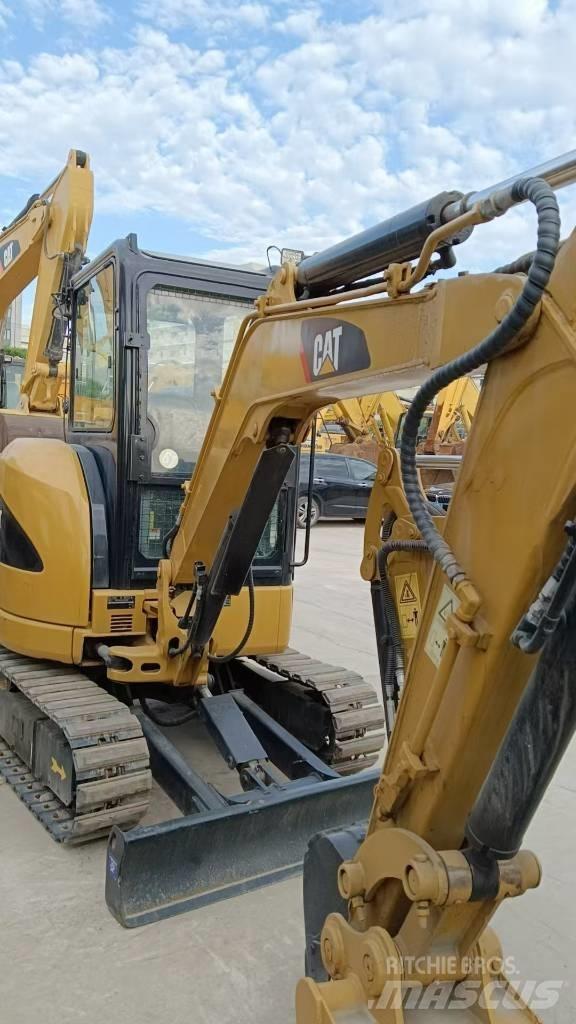CAT CAT302D Escavatori cingolati