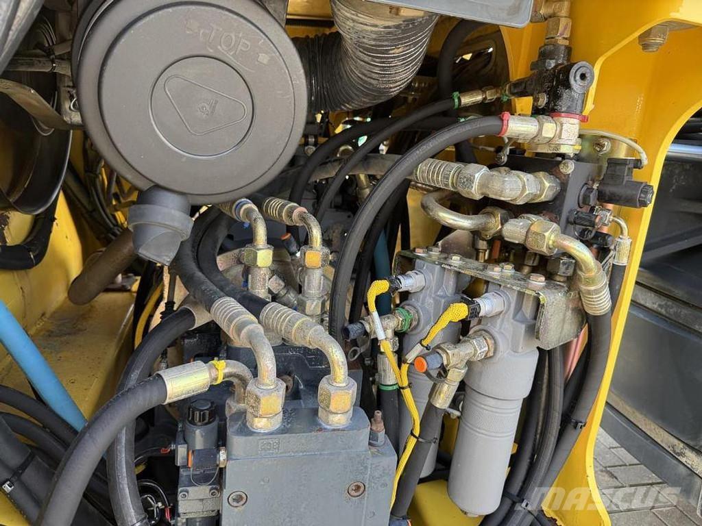 Bomag BW 151 AD-4 Rulli a doppio tamburo