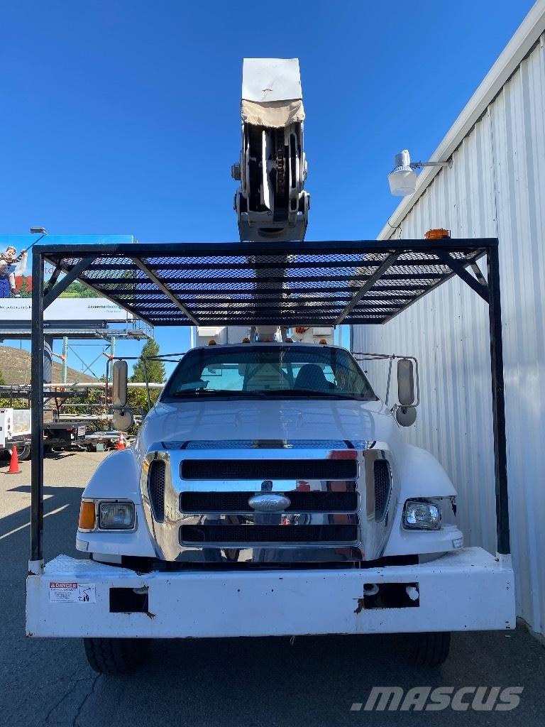 Ford F 750 SD Piattaforme autocarrate