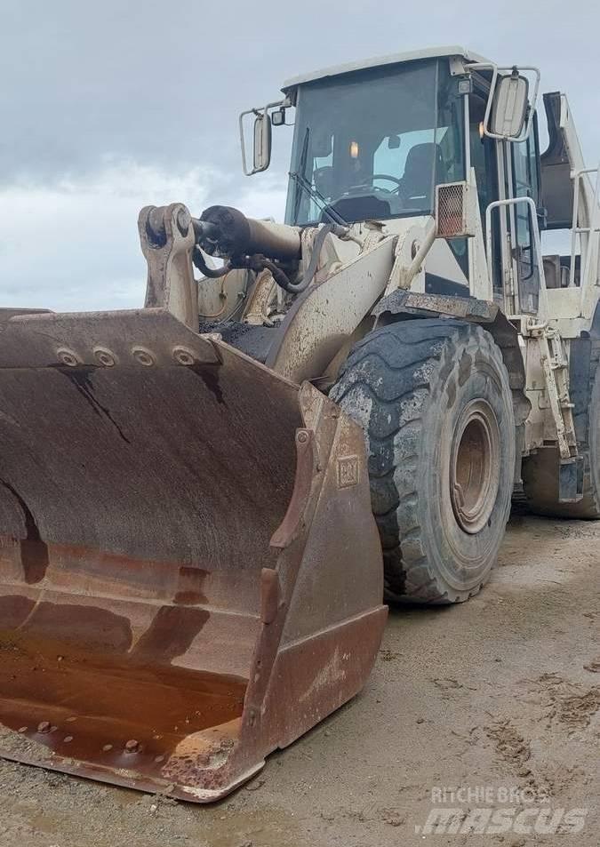 CAT 966 H Pale gommate