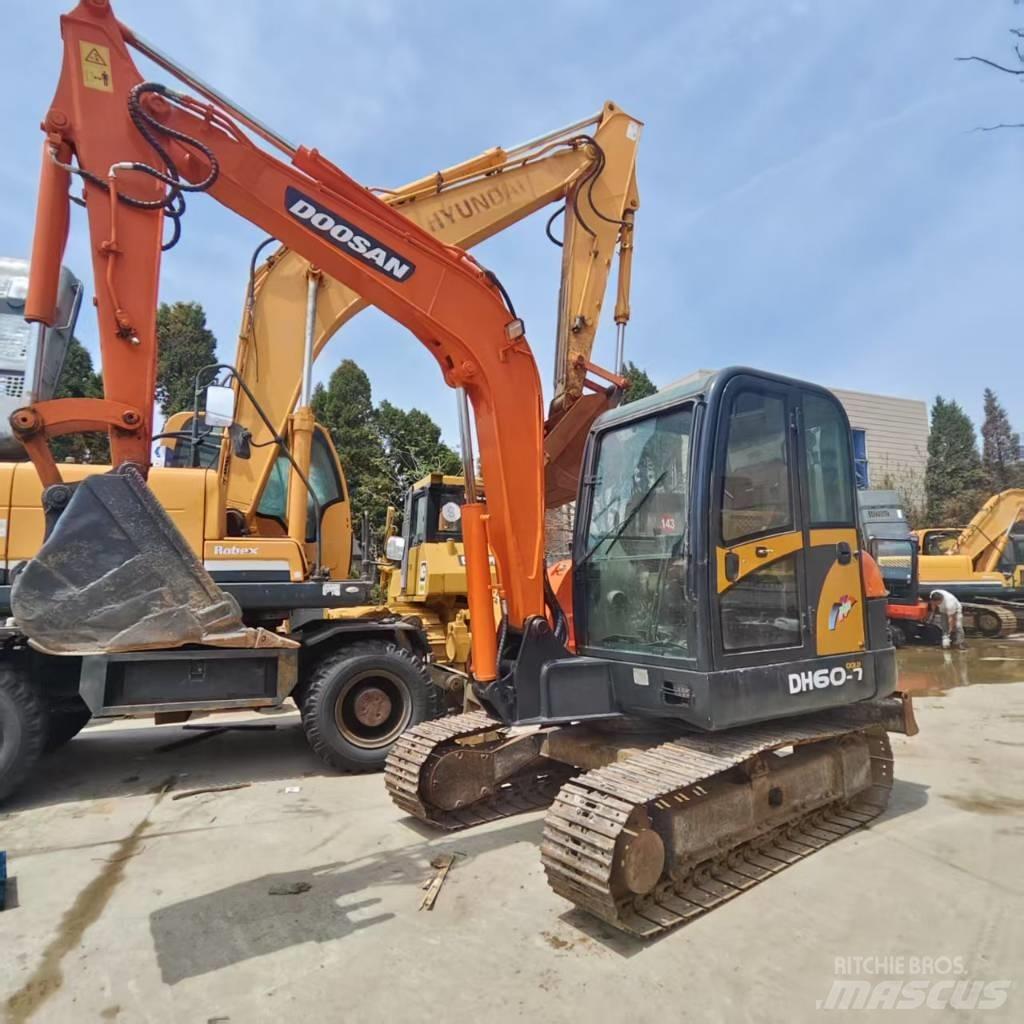 Doosan DH 60 Miniescavatori