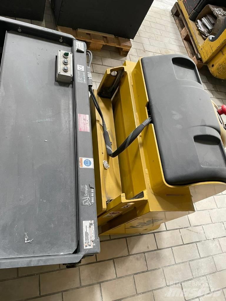 Yale MP30HD Carrelli elevatori bassi a piattaforma