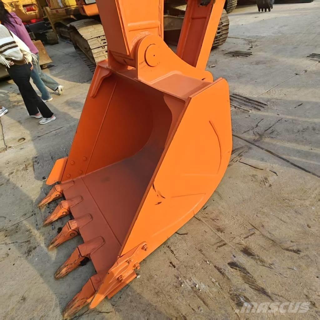 Hitachi ZX 210 Escavatori cingolati