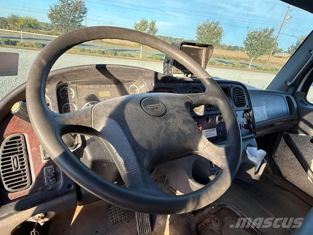 Freightliner M2 Camion dei rifiuti