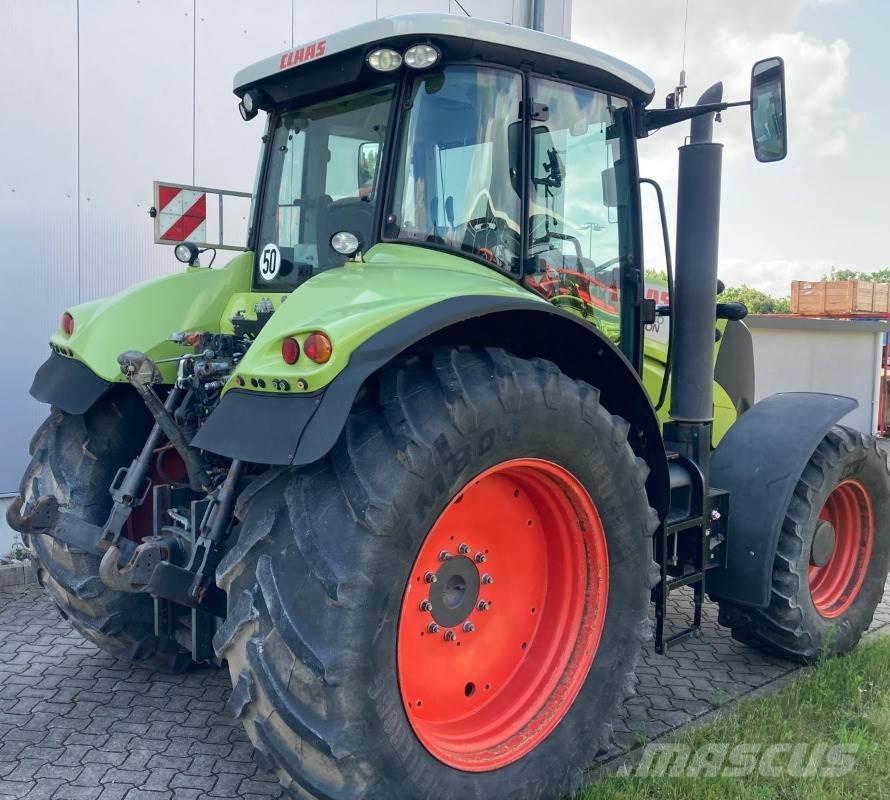 CLAAS AXION 840 Trattori