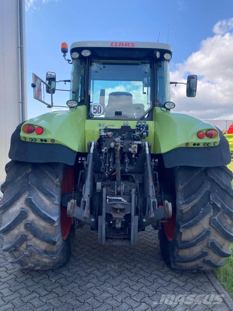 CLAAS AXION 840 Trattori