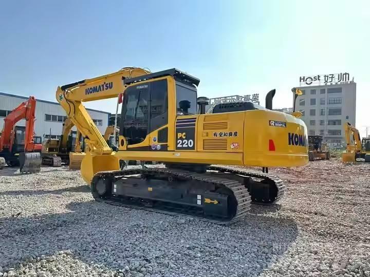 Komatsu PC 220 Escavatori cingolati