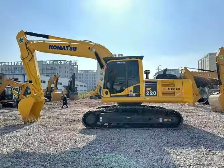 Komatsu PC 220 Escavatori cingolati