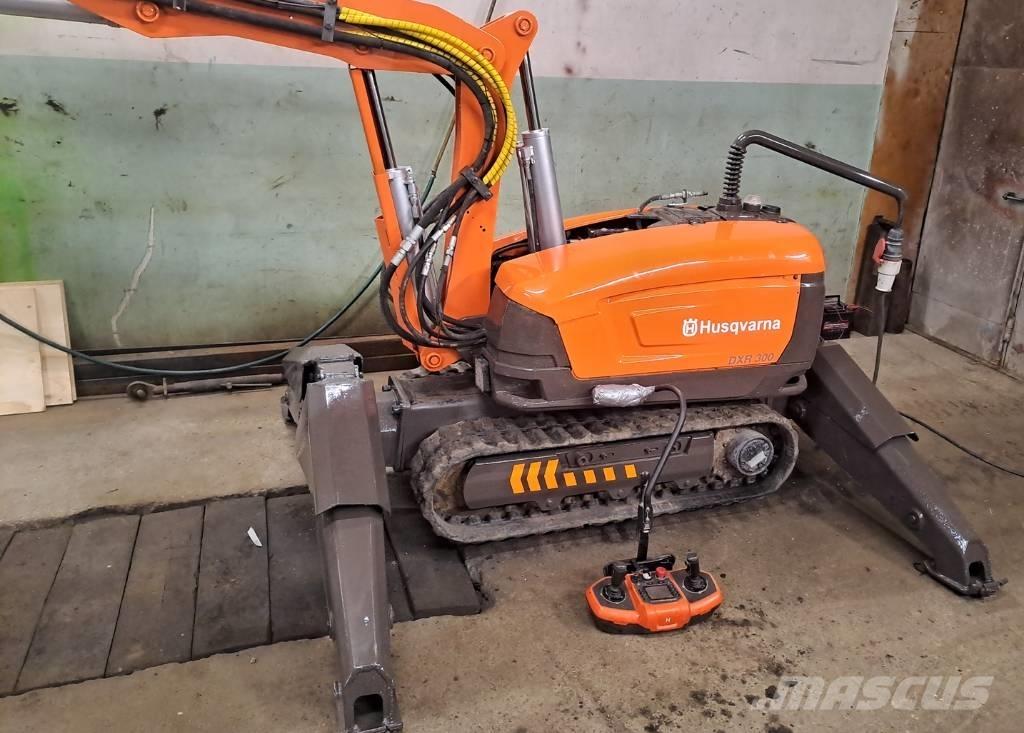 Husqvarna DXR 300 Miniescavatori