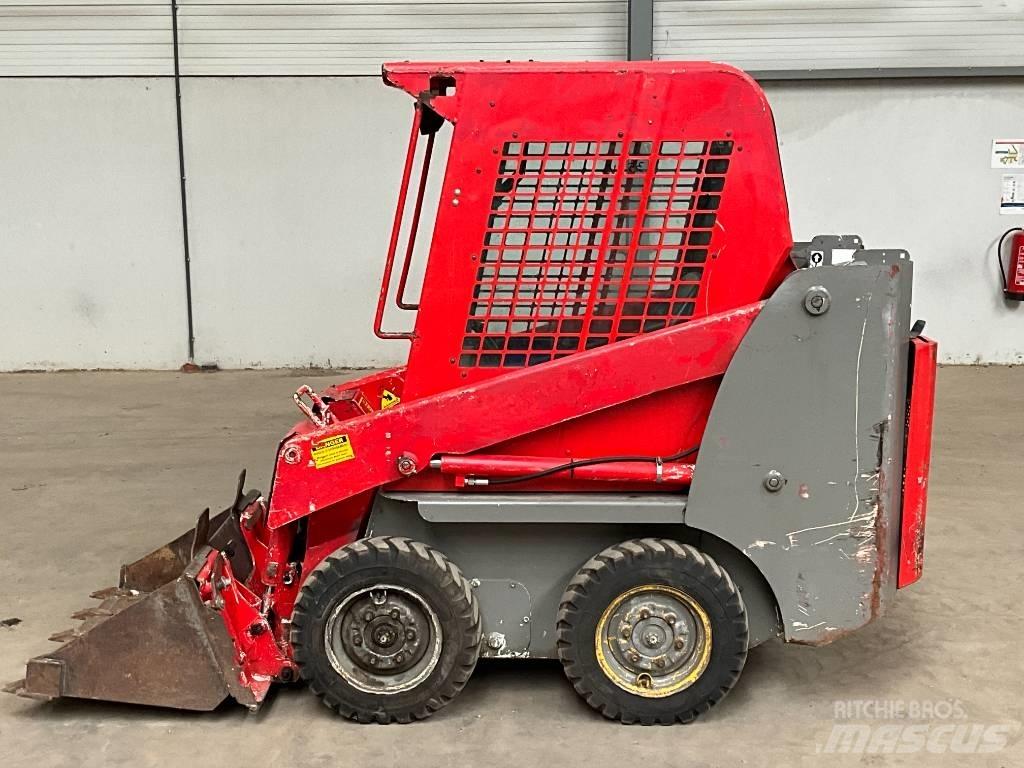 Gehl SL1640 E Mini Pale Gommate