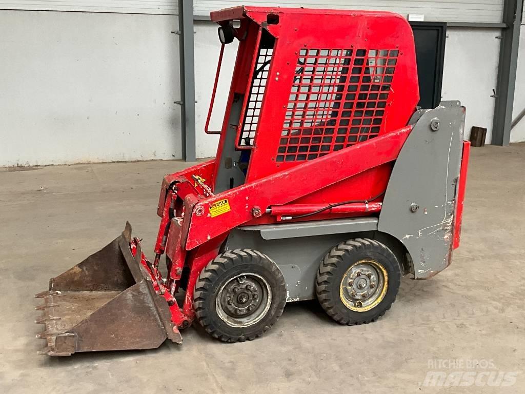 Gehl SL1640 E Mini Pale Gommate