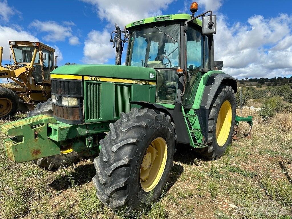John Deere 6810 Trattori